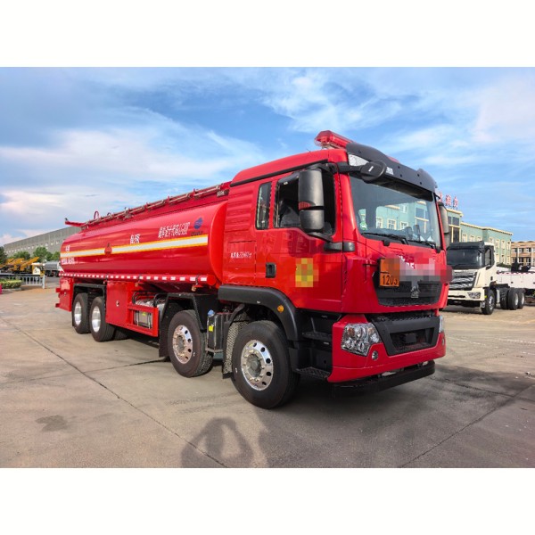 HOWO Polttoainesäiliöauto 24000L Diesel Oil Tanker Truck
