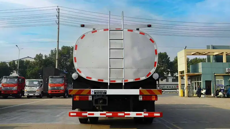 Edible Oil Transport Truck
